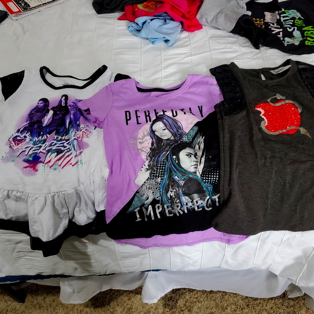 Disney Descendants clothing: